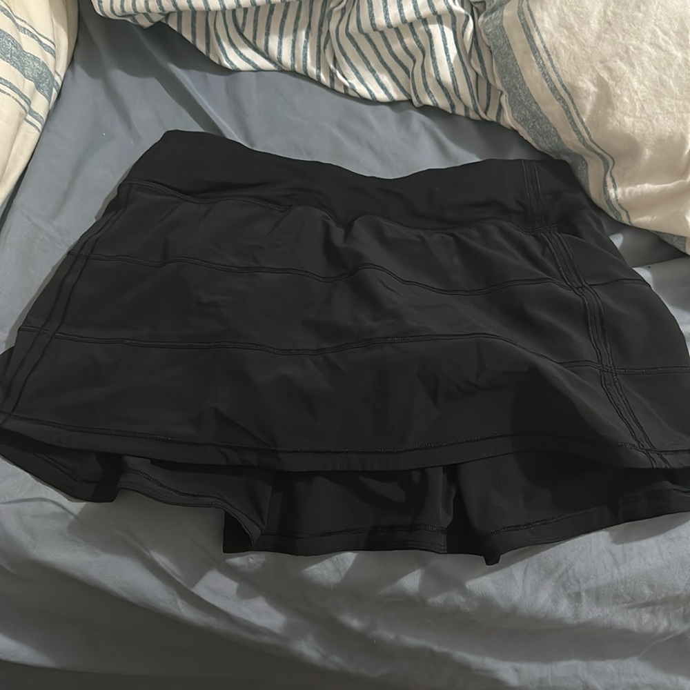 black lulu skirt